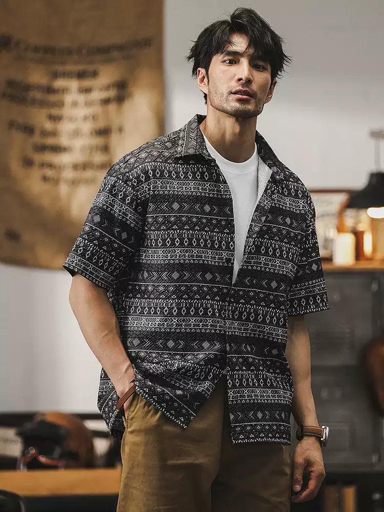 Hawaiian-style Geometric Print Seersucker Shirt