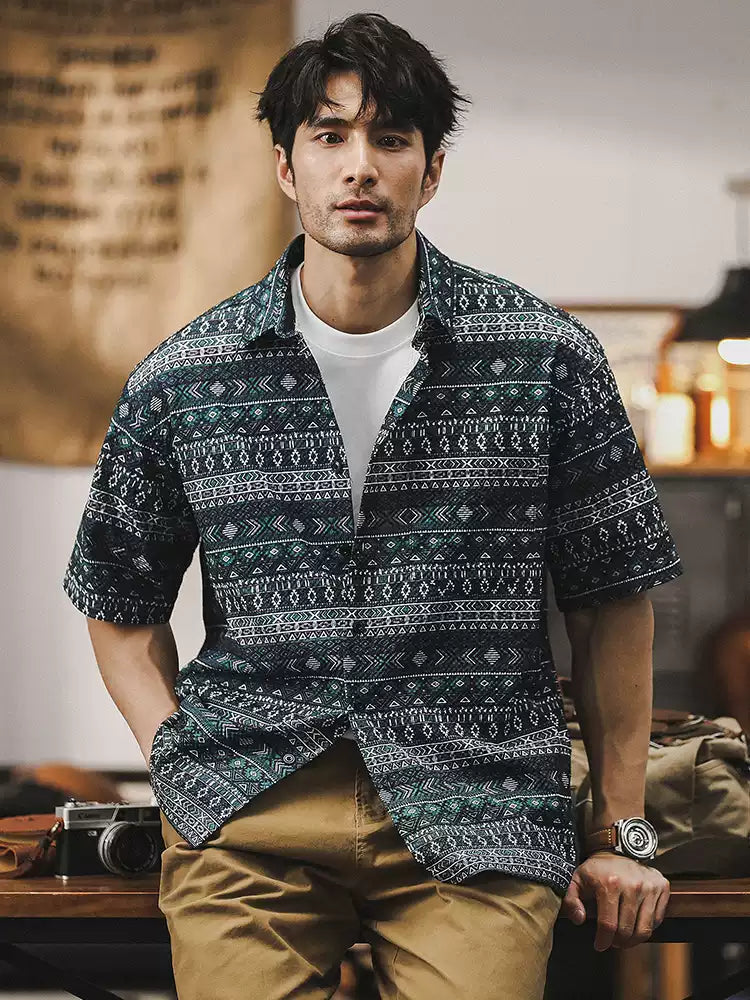 Hawaiian-style Geometric Print Seersucker Shirt
